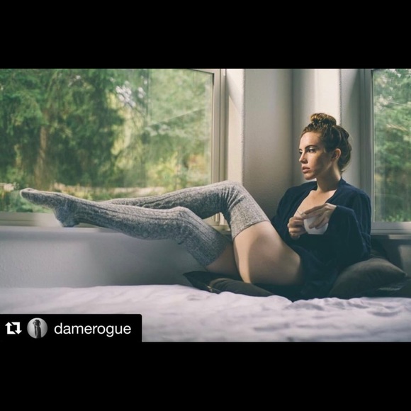 Thigh High Luxury Cable Knit Socks - Picture 12 of 14